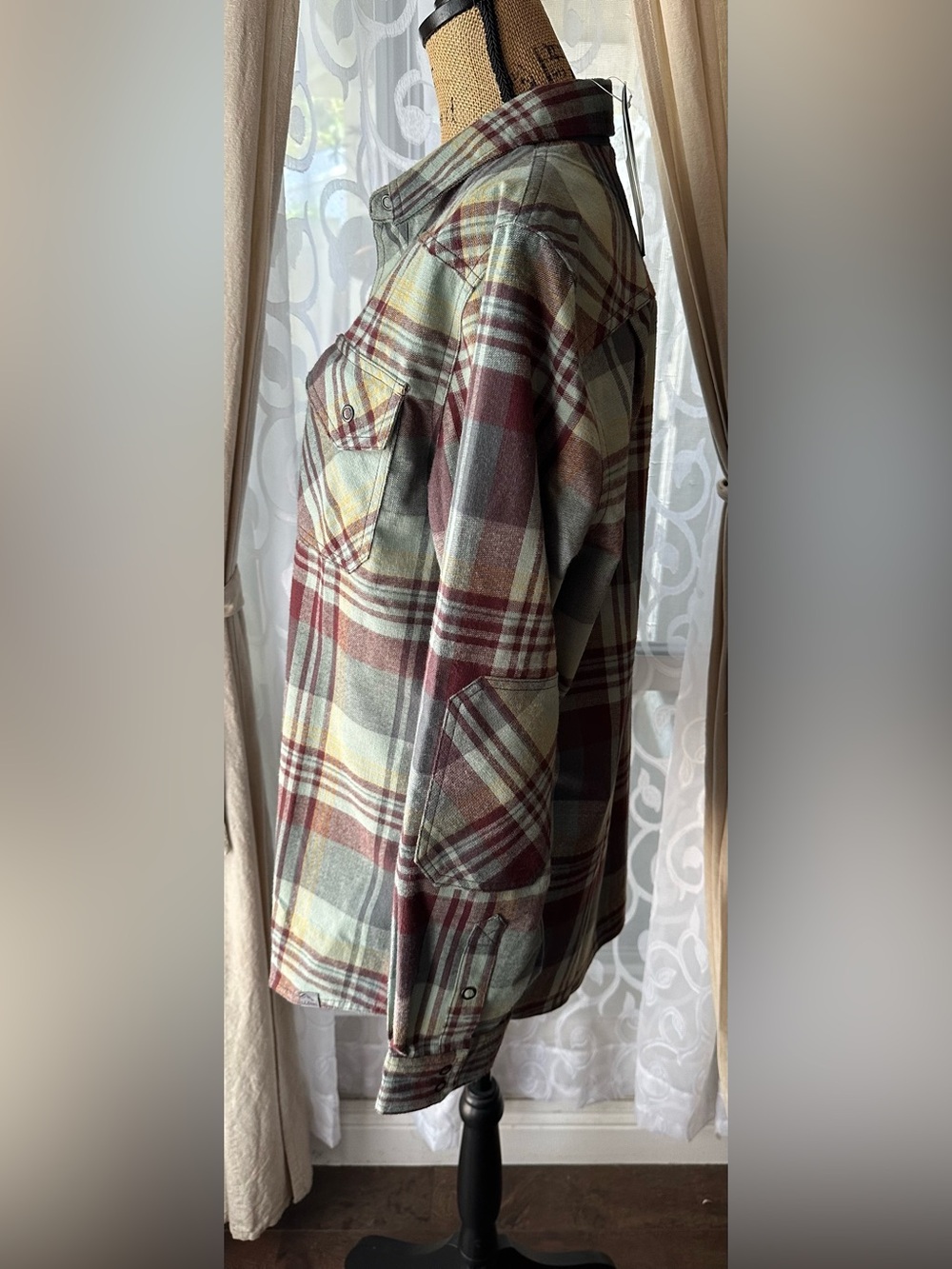 L.L Bean Katahdin Performance Traditional Fit Flannel Shirt NWT - Picture 4 of 10